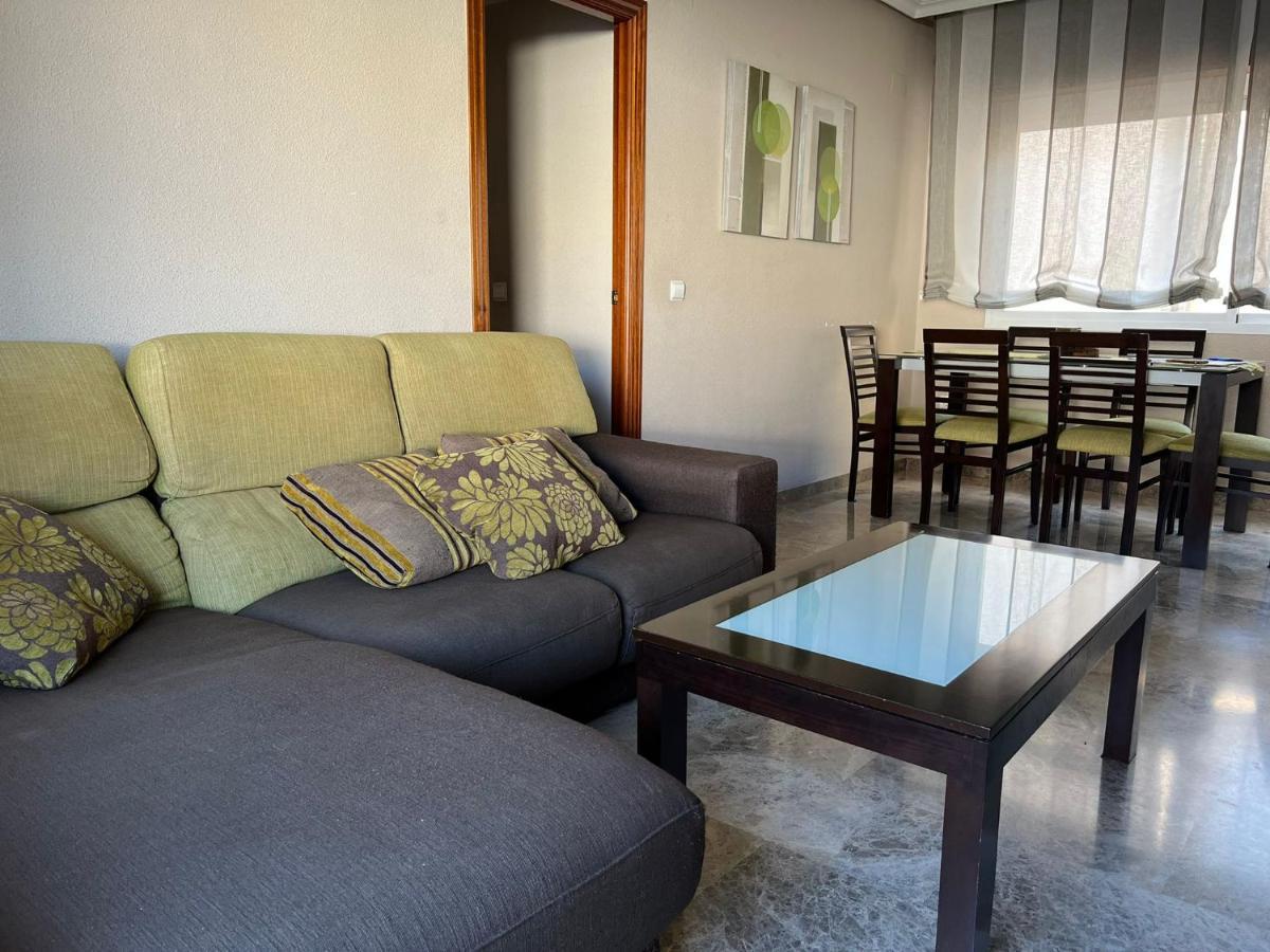 Piso Familiar Con Perfecta Ubicacion Appartamento